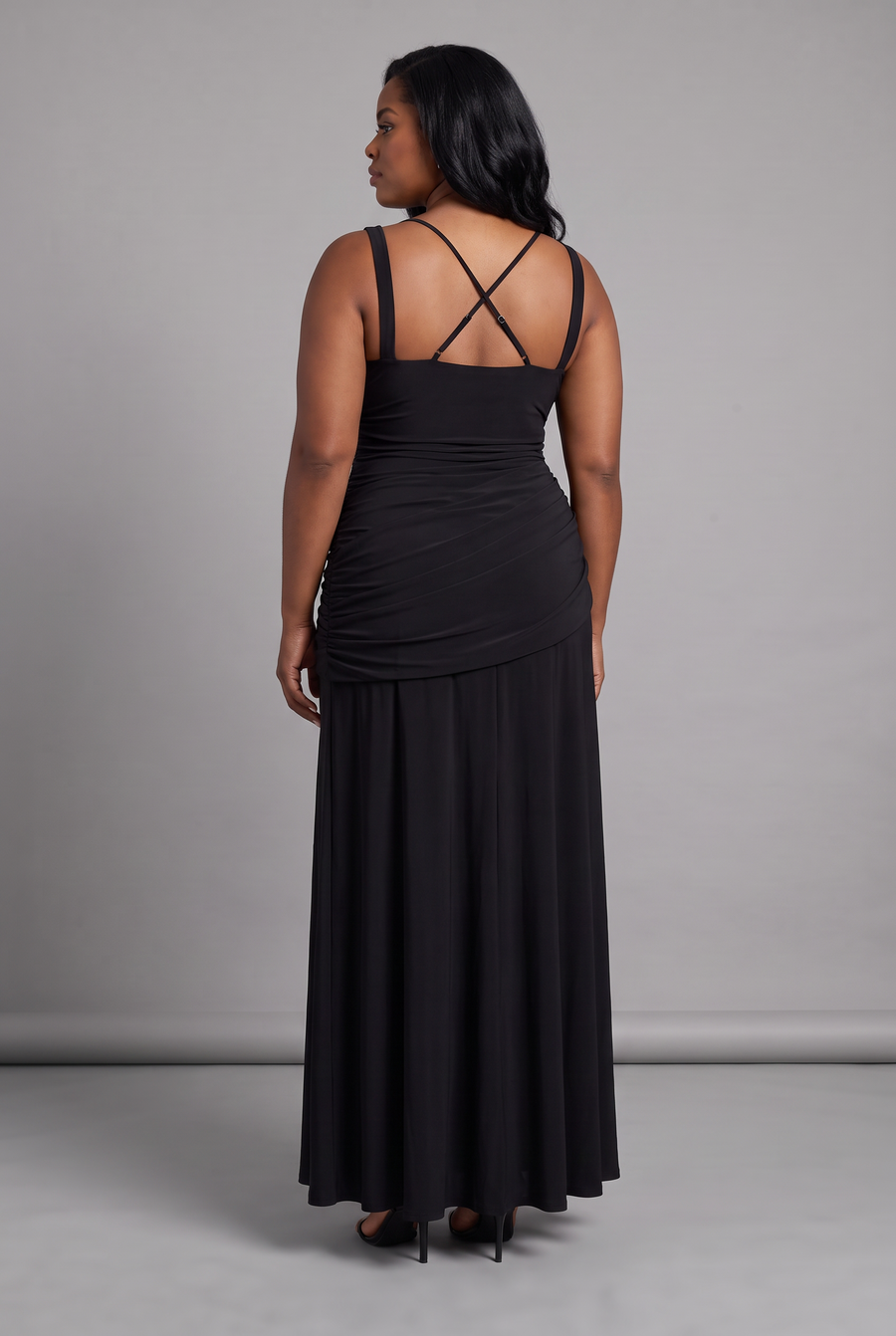 Lavinia in Black - back view
