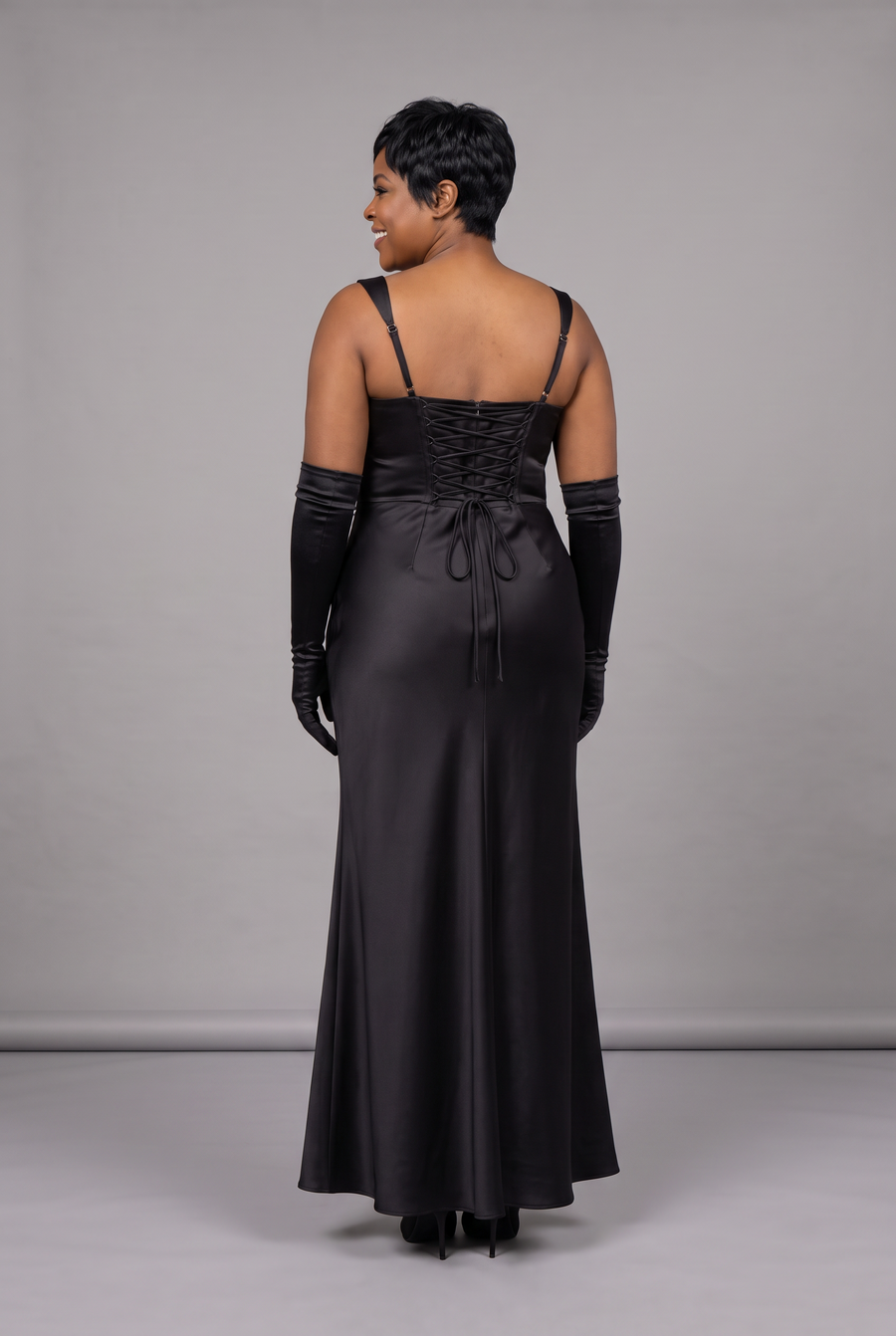 Vivienne in Black - back view