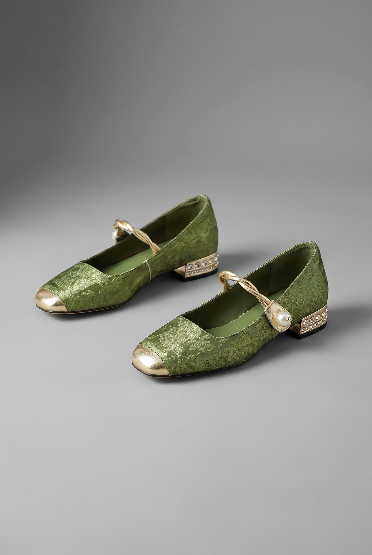 Naila in Green