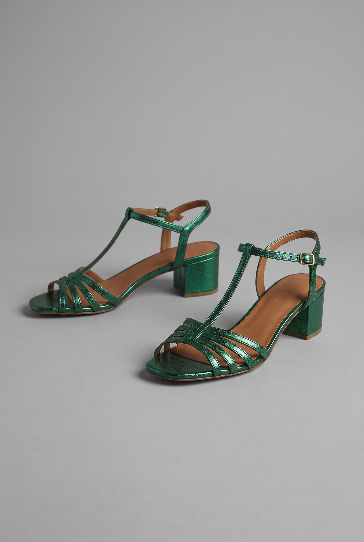 Allegra in Green