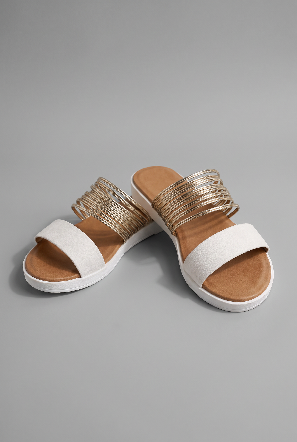 Lioraen in Cream White